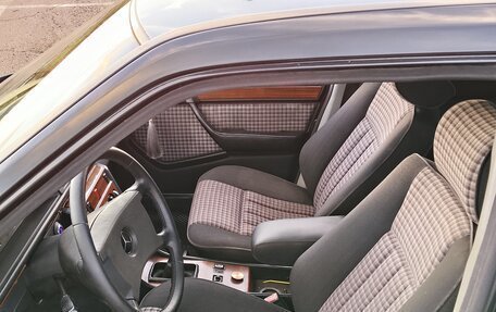 Mercedes-Benz W124, 1988 год, 410 000 рублей, 13 фотография