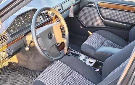 Mercedes-Benz W124, 1988 год, 410 000 рублей, 9 фотография