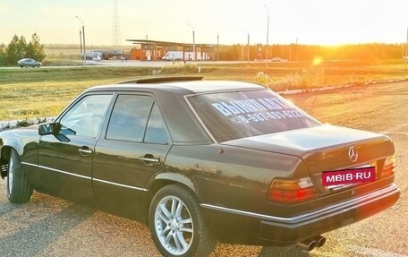 Mercedes-Benz W124, 1988 год, 410 000 рублей, 4 фотография