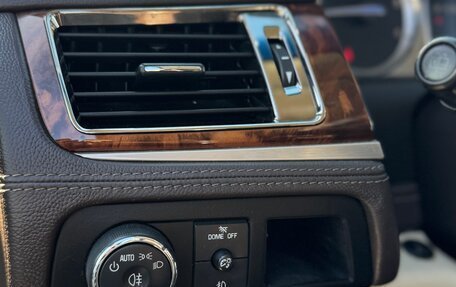 Cadillac Escalade III, 2011 год, 2 100 000 рублей, 12 фотография