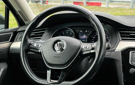 Volkswagen Passat B8 рестайлинг, 2017 год, 1 947 000 рублей, 14 фотография