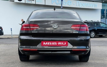 Volkswagen Passat B8 рестайлинг, 2017 год, 1 947 000 рублей, 6 фотография