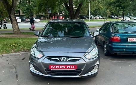 Hyundai Solaris II рестайлинг, 2013 год, 585 000 рублей, 2 фотография