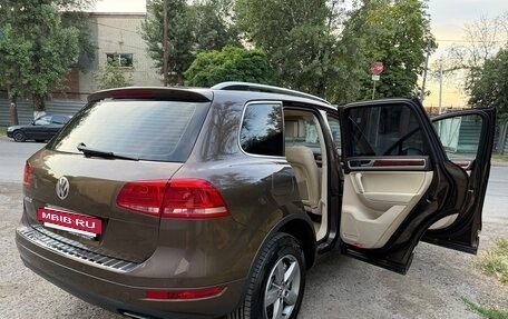 Volkswagen Touareg III, 2011 год, 1 640 000 рублей, 13 фотография