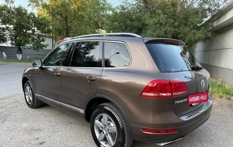 Volkswagen Touareg III, 2011 год, 1 640 000 рублей, 15 фотография