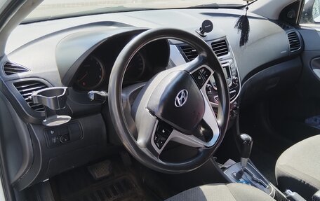Hyundai Solaris II рестайлинг, 2014 год, 600 000 рублей, 5 фотография