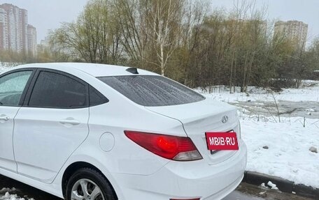 Hyundai Solaris II рестайлинг, 2014 год, 600 000 рублей, 3 фотография