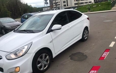 Hyundai Solaris II рестайлинг, 2014 год, 600 000 рублей, 2 фотография