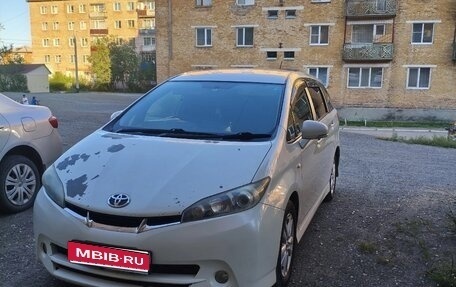 Toyota Wish II, 2010 год, 900 000 рублей, 1 фотография