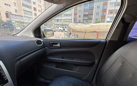 Ford Focus II рестайлинг, 2006 год, 300 000 рублей, 2 фотография
