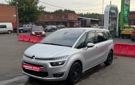 Citroen C4 Picasso II рестайлинг, 2014 год, 1 100 000 рублей, 8 фотография