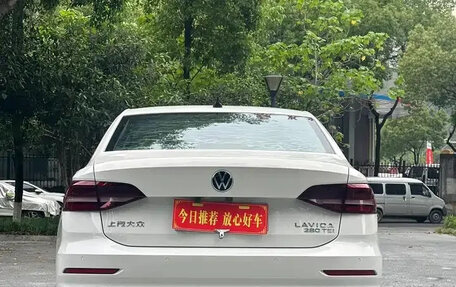 Volkswagen Lavida, 2022 год, 1 104 000 рублей, 3 фотография