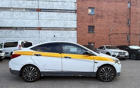 Hyundai Solaris II рестайлинг, 2016 год, 350 000 рублей, 4 фотография