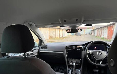 Volkswagen Golf VII, 2018 год, 1 290 000 рублей, 9 фотография