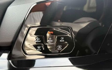 Volkswagen Golf VIII, 2023 год, 1 730 000 рублей, 13 фотография