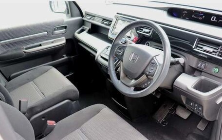 Honda Stepwgn IV, 2017 год, 1 420 000 рублей, 8 фотография