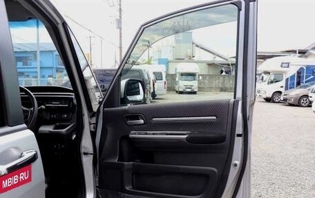 Honda Stepwgn IV, 2017 год, 1 420 000 рублей, 17 фотография
