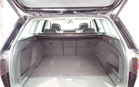 Volkswagen Passat B8 рестайлинг, 2022 год, 2 088 700 рублей, 5 фотография