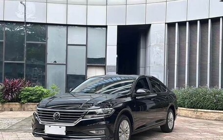 Volkswagen Lavida, 2022 год, 1 058 000 рублей, 1 фотография