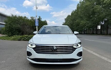 Volkswagen Lavida, 2023 год, 1 123 000 рублей, 2 фотография