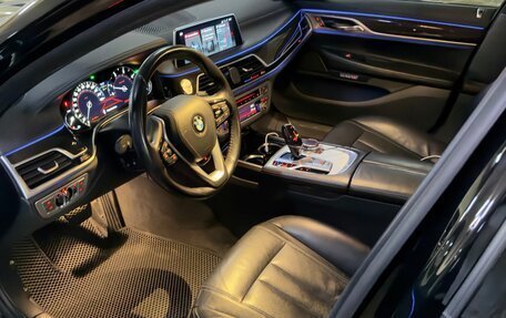BMW 7 серия, 2017 год, 2 670 000 рублей, 4 фотография