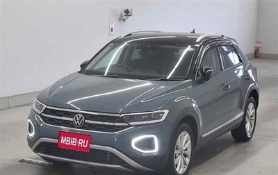 Volkswagen T-Roc I, 2023 год, 1 499 000 рублей, 1 фотография