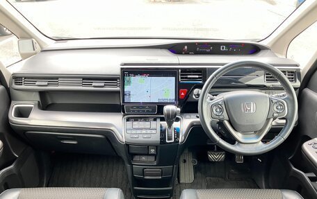 Honda Stepwgn IV, 2021 год, 2 038 000 рублей, 10 фотография