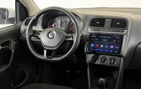 Volkswagen Polo VI (EU Market), 2015 год, 750 000 рублей, 12 фотография