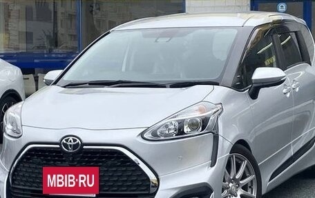 Toyota Sienta II, 2022 год, 1 086 000 рублей, 7 фотография