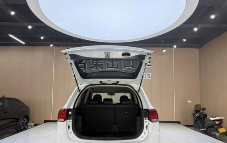 Mitsubishi Outlander III рестайлинг 3, 2021 год, 1 786 020 рублей, 7 фотография