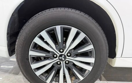 Mitsubishi Outlander III рестайлинг 3, 2021 год, 1 786 020 рублей, 10 фотография