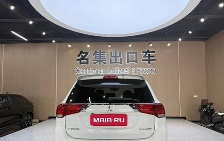 Mitsubishi Outlander III рестайлинг 3, 2021 год, 1 786 020 рублей, 5 фотография