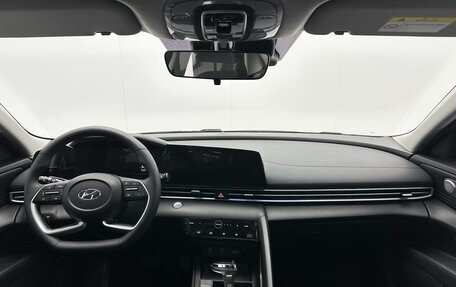 Hyundai Elantra, 2022 год, 1 120 000 рублей, 10 фотография