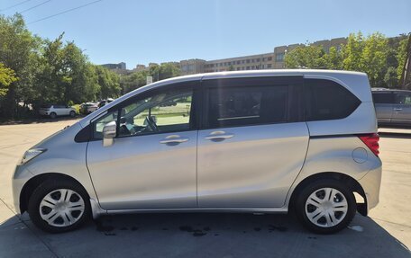 Honda Freed I, 2010 год, 650 000 рублей, 7 фотография