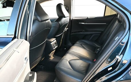 Toyota Camry, 2018 год, 2 489 000 рублей, 11 фотография