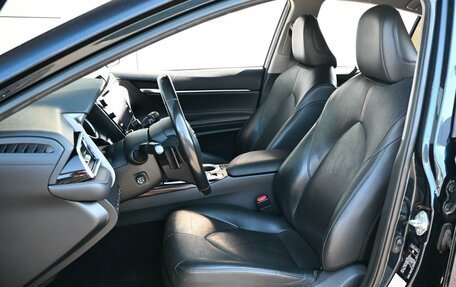 Toyota Camry, 2018 год, 2 489 000 рублей, 10 фотография