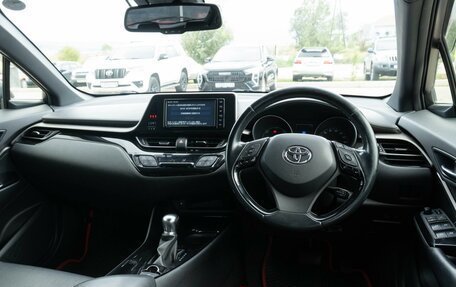 Toyota C-HR I рестайлинг, 2019 год, 1 877 000 рублей, 11 фотография
