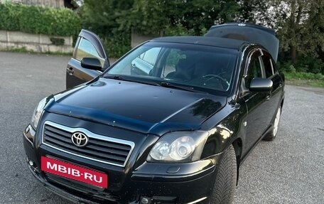 Toyota Avensis III рестайлинг, 2005 год, 570 000 рублей, 7 фотография
