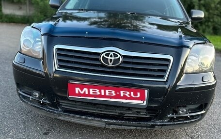 Toyota Avensis III рестайлинг, 2005 год, 570 000 рублей, 2 фотография