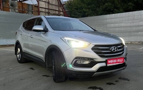 Hyundai Santa Fe III рестайлинг, 2017 год, 2 400 000 рублей, 1 фотография