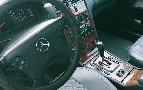 Mercedes-Benz E-Класс, 2000 год, 390 000 рублей, 6 фотография