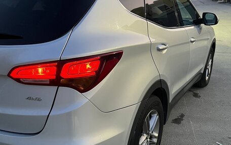 Hyundai Santa Fe III рестайлинг, 2017 год, 2 400 000 рублей, 22 фотография