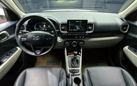 Hyundai Venue I, 2023 год, 1 680 000 рублей, 5 фотография