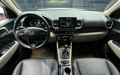 Hyundai Venue I, 2023 год, 1 680 000 рублей, 18 фотография