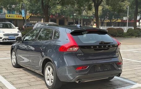 Volvo V40 II рестайлинг, 2017 год, 1 300 000 рублей, 8 фотография