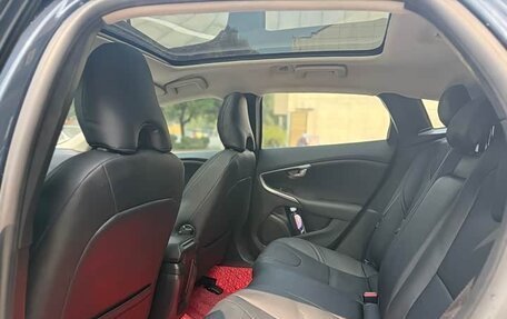 Volvo V40 II рестайлинг, 2017 год, 1 300 000 рублей, 6 фотография