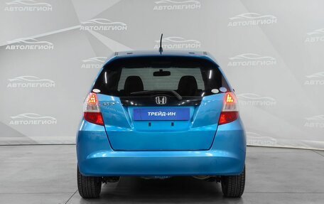 Honda Fit III, 2010 год, 750 000 рублей, 4 фотография
