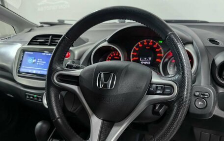 Honda Fit III, 2010 год, 750 000 рублей, 11 фотография