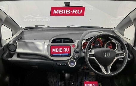 Honda Fit III, 2010 год, 750 000 рублей, 9 фотография