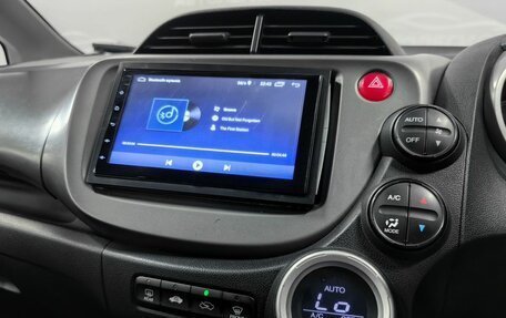 Honda Fit III, 2010 год, 750 000 рублей, 20 фотография